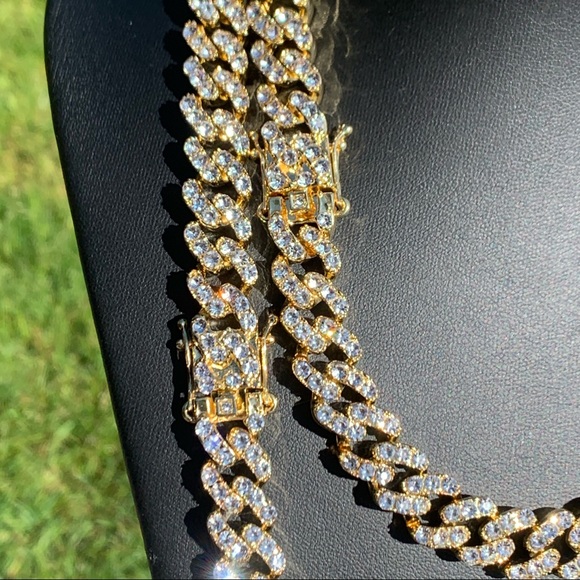 12mm Gold Cuban Link Chain Iced - Picture 3 of 4